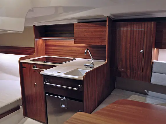 Maxus 26 Prestige - Internal image