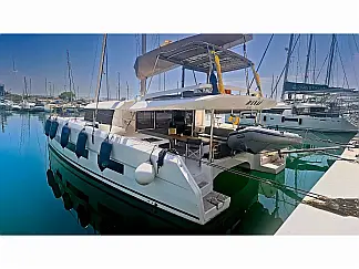 Dufour 48 - External image
