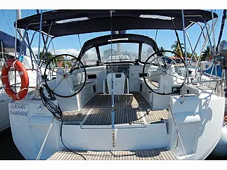 Sun Odyssey 519 - External image