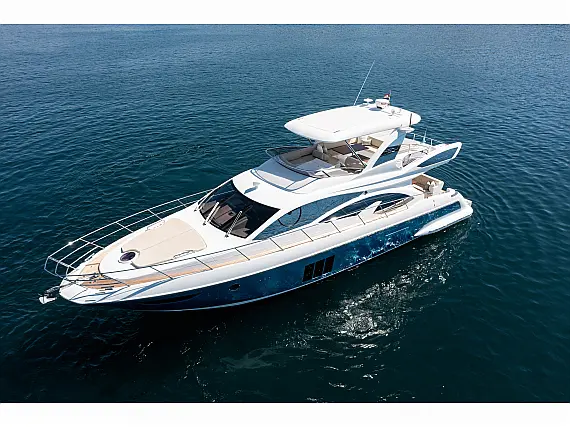 Azimut 60 - Immagine esterna