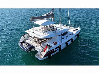 Lagoon 50 Owner's Version - External image