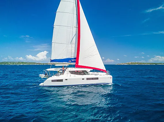 Sunsail 454 - Immagine esterna