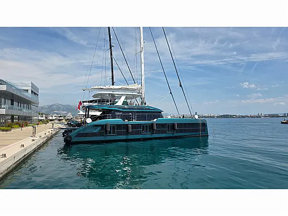 Sunreef 70 Eco