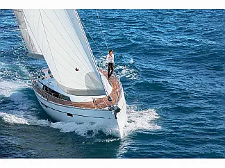 Bavaria Cruiser 46 - External image