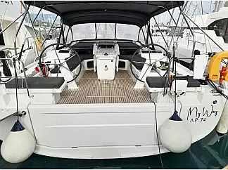 Oceanis 51.1 - External image