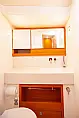 Dufour 470 - Front WC