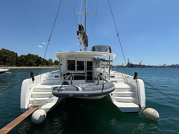 Lagoon 39