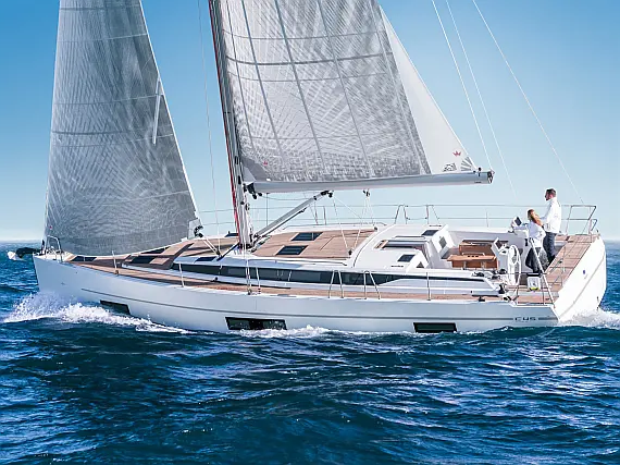 Bavaria C45 (3 cbs)