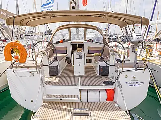 Sun Odyssey 440 - External image