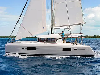 Lagoon 42 - External image