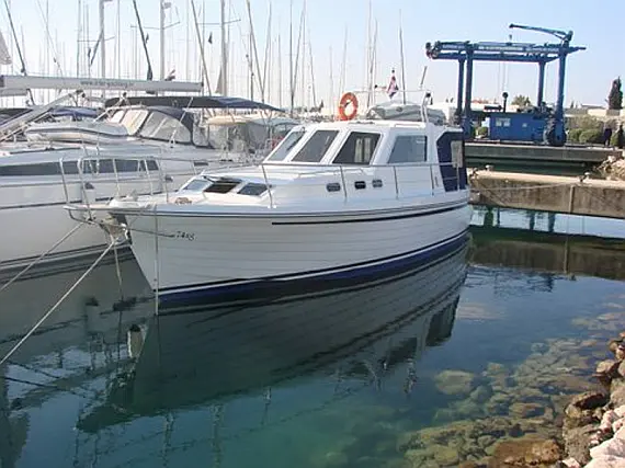 Adria 1002