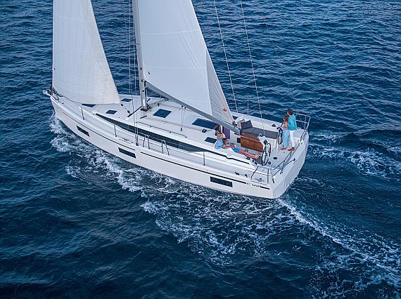 Bavaria C42