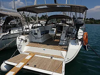 Bavaria Cruiser 41 - External image