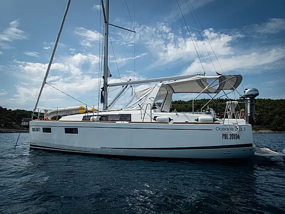 Beneteau Oceanis 35.1 - Immagine esterna