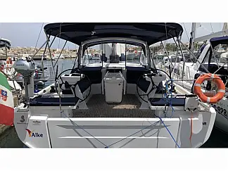Oceanis 46.1 (5 cab) - External image