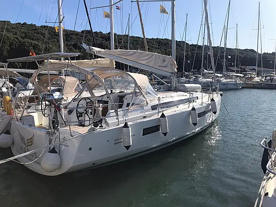 Sun Odyssey 440/3cab. - Immagine esterna