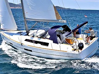 DUFOUR 382 BT - External image