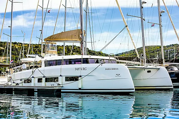 Dufour 48 Catamaran - Immagine esterna