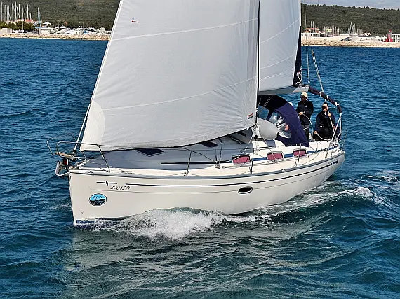 BAVARIA 33 C  - Immagine esterna