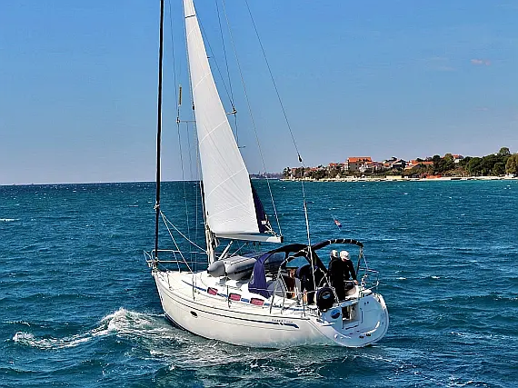 BAVARIA 33 C  - Immagine esterna