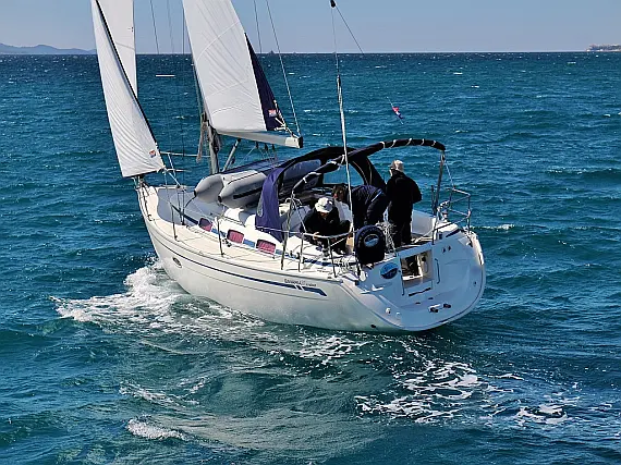 BAVARIA 33 C  - Immagine esterna