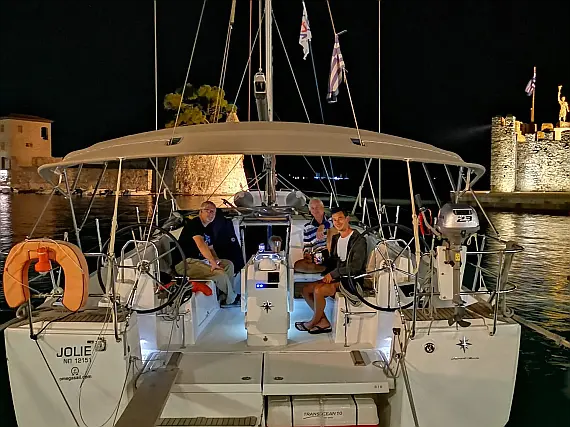 Sun Odyssey 440