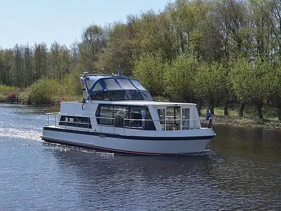 Safari Houseboat 1050 D