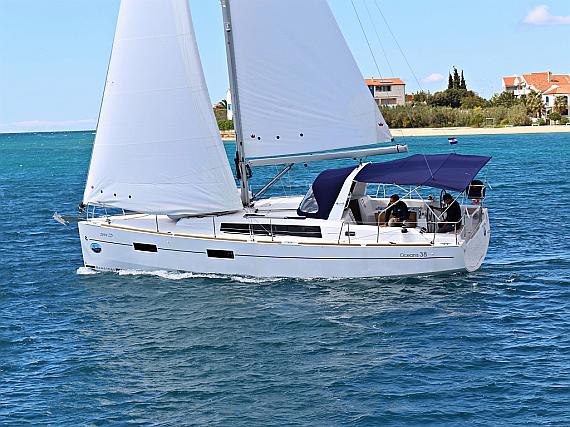 OCEANIS 38.1 BT