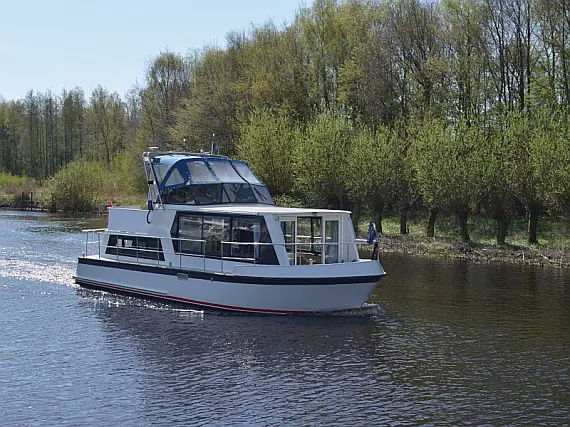 Safari Houseboat 1050