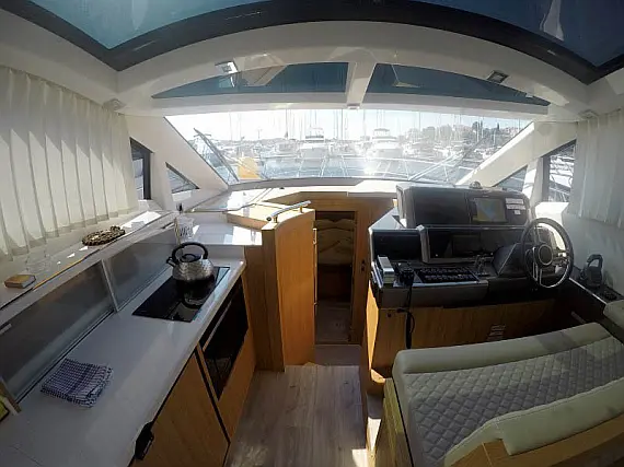 Galeon 430 Skydeck - Immagine interna