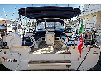 Oceanis 51.1 - External image