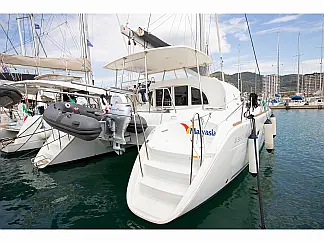 Lagoon 380 S2 - External image