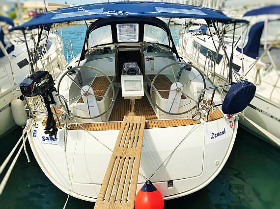 Bavaria Cruiser 37 