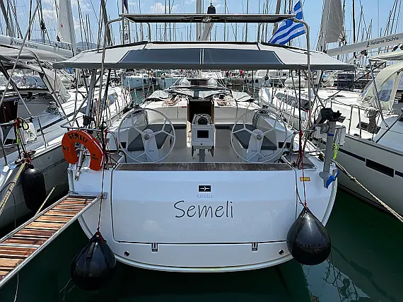 Bavaria Cruiser 46 Style