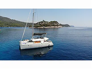 Lagoon 450  F - External image