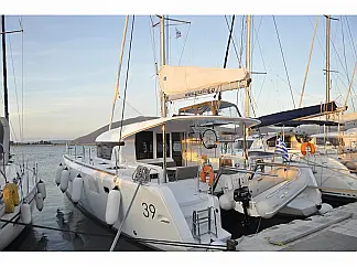 Lagoon 39 - External image