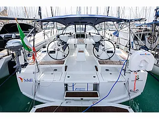 Oceanis 38.1 - External image