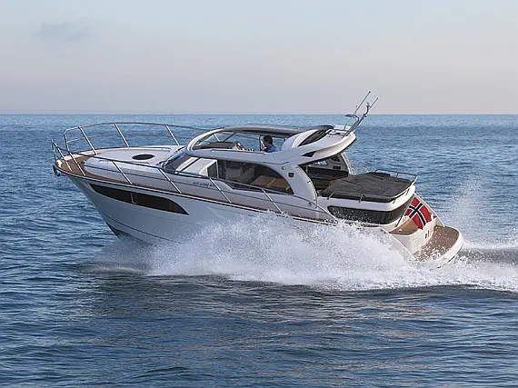 Marex 320 Aft Cabin Cruiser - Immagine esterna