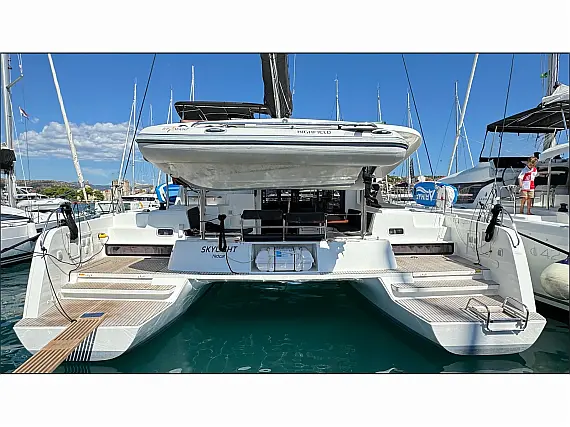 Lagoon 42