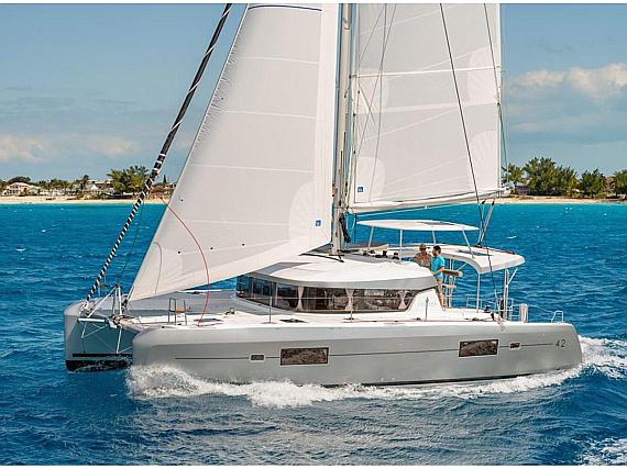 Lagoon 42 