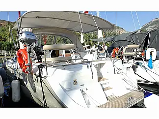 Elan 444 Impression - External image
