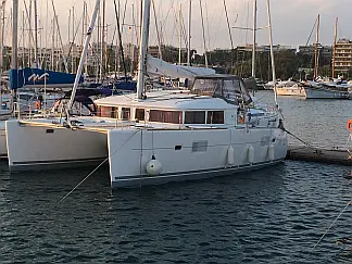 Lagoon 400 S2 - External image