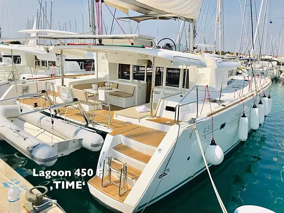 Lagoon 450 F - Immagine esterna