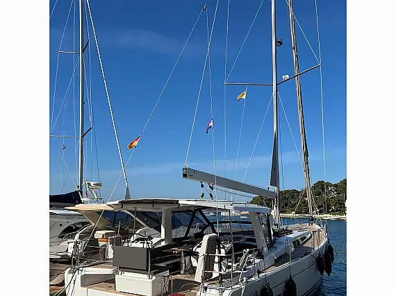 Hanse 588