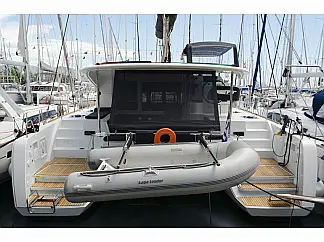 Lagoon 40  - External image