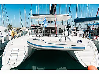 Lagoon 380 S2 - External image
