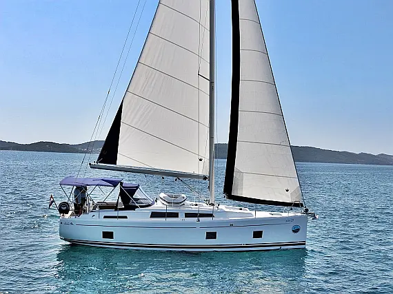 HANSE 418 BT - Immagine esterna