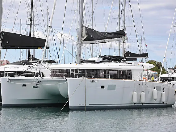 Lagoon 450 F