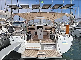 Sun Odyssey 490 - External image