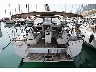 Sun Odyssey 410 - External image